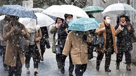 日本東京降雪飆低溫（圖／翻攝自推特）