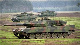 德國「明鏡周刊」報導，德國可能轉移19輛較舊的豹2A5型（圖）戰車給烏克蘭。（圖取自維基百科共享資源，作者： Bundeswehr-Fotos，CC BY 2.0）