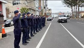 彰化員警疑遭毒駕撞死  同事列隊高喊