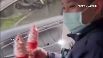 警違停買冰惹爭議　違規穿越馬路遭開罰