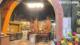 北海岸有個名為仙洞巖的「私房秘境」絕不容錯過。（圖／記者吳康瑋攝）