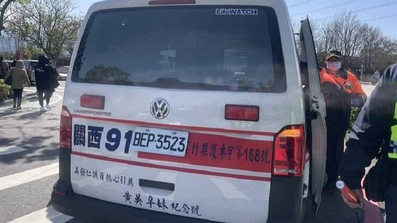 關西服務區婦人換氣過度　警消到場急救