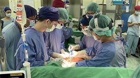 除夕腦死器捐　中榮召回百名醫護造福病患(圖/翻攝畫面)