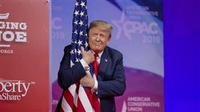 川普臉書、蔡英文臉書