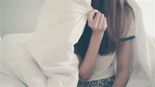 19歲男性侵國小女童！「進不去」緩刑免關