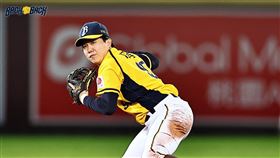 ▲中信兄弟江坤宇台灣大賽美技守備。（圖／中信兄弟球團提供）