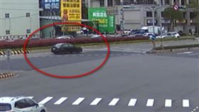 車禍,新北,五股區,新五路二段,逆向（圖／翻攝畫面）