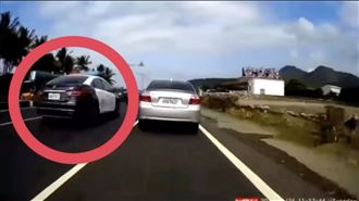 爽開機車道躲塞車　騎士怒叭結局超療癒