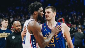 恩比德在與約基奇的MVP勁敵對決取得壓倒性勝利。（圖／翻攝自76人推特）