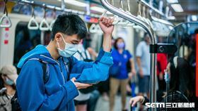 捷運口罩令（記者陳弋攝影）