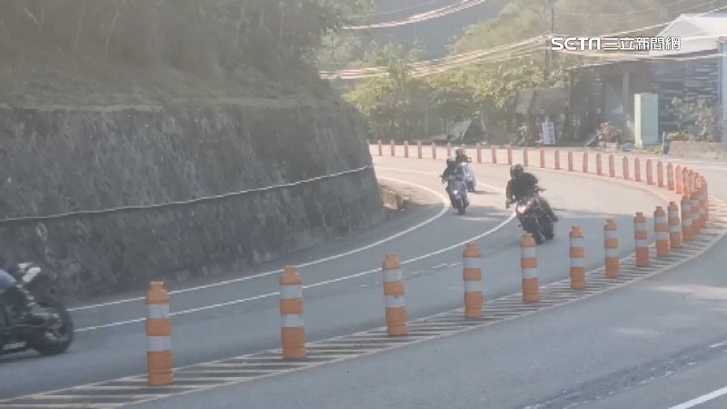 騎士行經彰化139線　突遭路邊嬤丟金紙