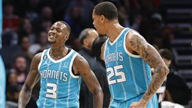 ▲黃蜂洛齊爾（Terry Rozier）（左）投進5顆三分球，繳出31分7助攻6籃板的成績。（圖／美聯社／達志影像）