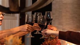 慶生，派對，喝酒，舉杯(圖／Pexels)