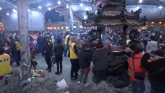 初九天公生　上萬信徒湧松山奉天宮祈福