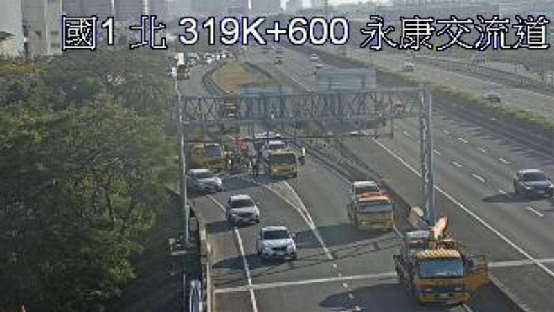 新竹|快訊／快改道！國道1號5連撞　「永康交流道往台南市北區」出口匝道封閉 | 社會 | 三立新聞網  SETN.COM