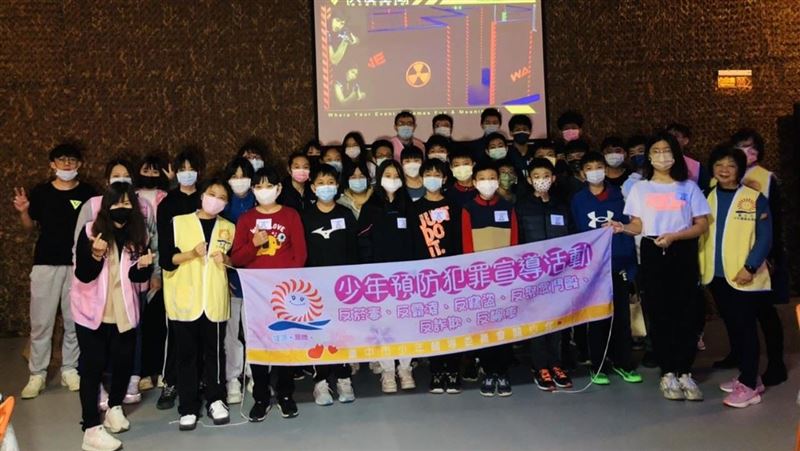 憂青少年沉溺網路　中警辦體驗營預防犯罪