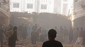 炸彈客闖入清真寺引