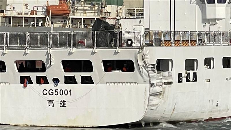 強風襲！海巡4千噸嘉義艦進港失控撞碼頭