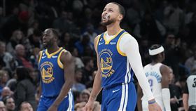 ▲柯瑞（Stephen Curry）飆8顆三分球貢獻38分12助攻8籃板。（圖／美聯社／達志影像）
