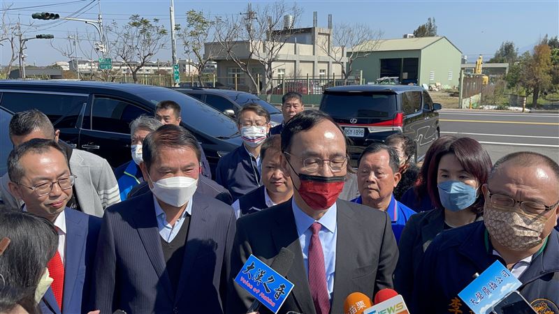 把鍾東錦踢出國民黨後同台　朱立倫說這句