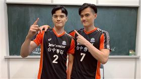 ▲劉鴻敏（左）、劉鴻杰（右）未入選國家隊。（圖／翻攝自鴻敏 鴻杰 TWINS臉書官方粉絲專頁）