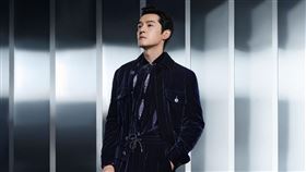 胡歌宣布結婚生女喜訊傳出後，當場上陸網熱搜。（圖／翻攝自胡歌微博）