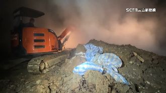 燒出埋藏廢棄物！關西夜竄濃煙臭氣沖天