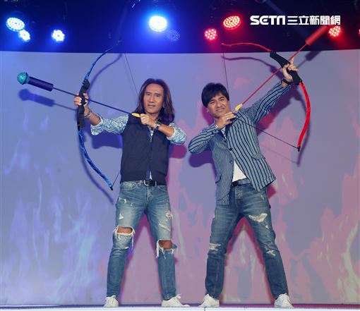 動力火車「都是因為愛」世界巡迴演唱會台北安可場，連兩天在台北小巨蛋開唱。（記者邱榮吉/攝影）