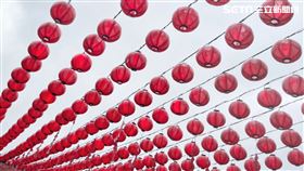 元宵節,紅燈籠,燈籠,祈福,拜拜。（圖／記者陳慈鈴攝影）