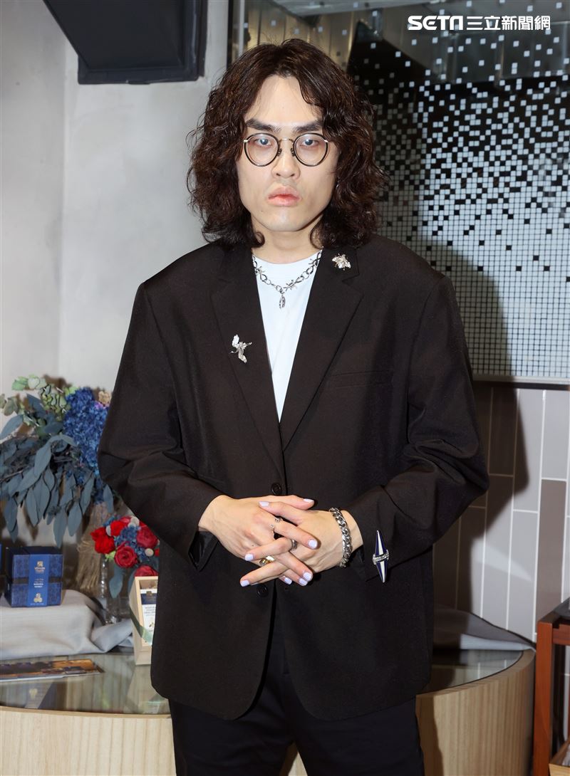 鶴三立新聞網專訪。（記者邱榮吉/攝影）