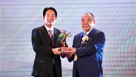 「2023觀光節慶祝大會頒獎典禮」麗寶集團董事長吳寶田榮獲臺灣觀光特別貢獻獎,麗寶集團董事長吳寶田,麗寶樂園度假區，麗寶樂園，（圖／麗寶集團提供）