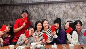 （左起）謝欣穎、胡瑋杰、謝瓊煖、林心如、劉品言、楊謹華、郭雪芙、江宜蓉（圖／翻攝自謝欣穎IG）