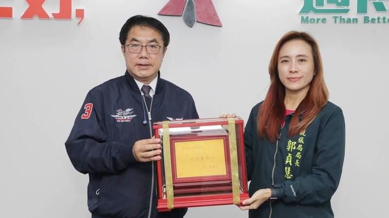 台南「第一槍」！她辭觀旅局長投入初選