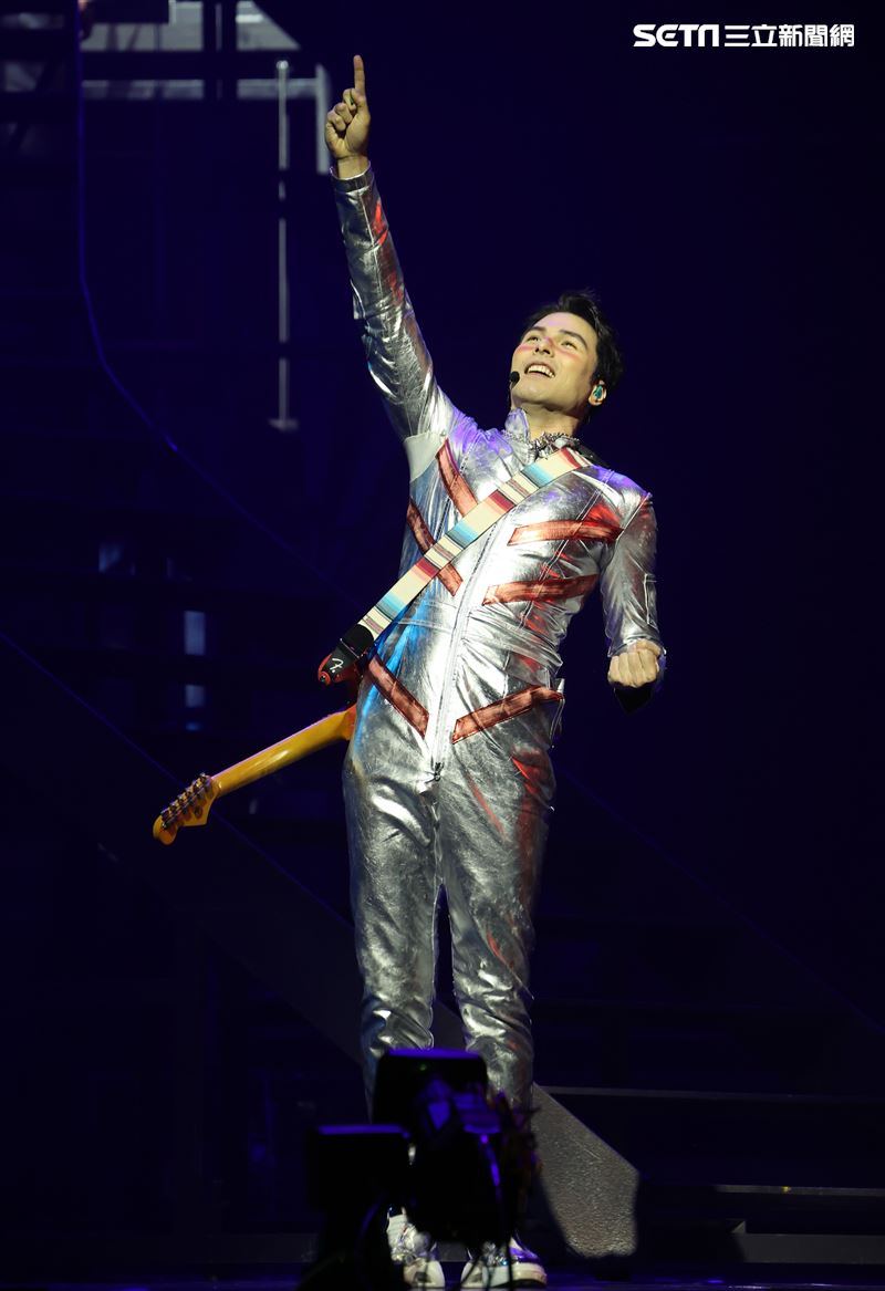 伍佰 ＆ China Blue「成功之路：How to Be a Rock Star」搖滾歌劇。（記者邱榮吉/攝影）