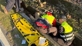 苗栗外籍男酒駕自撞命危！警發現驚人身分