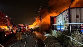 廢胎場火警,台南,高雄,空氣品質,橘燈