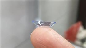 隱形眼鏡正反分不清？內行曝「1神比喻」：戴久就知道（圖／翻攝自爆怨2公社）