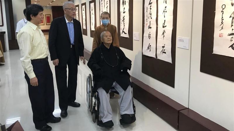 吳敦義：星雲大師說，如果你不選，我來選