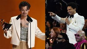 哈利對於主持人崔佛諾亞（右）的介紹笑哏，臉色鐵青面露尷尬。（圖／美聯社／達志影像）