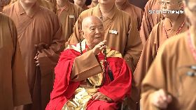 文 賴邁弔星雲1200