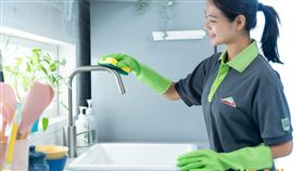 時間彈性、維持整潔，半數民眾改採年後打掃。看準消費者需求，信義居家推出年後居家及家電清潔全面9折優惠，幫助民眾輕鬆維持環境整齊(圖/信義居家)