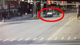 車禍,路況,未注意,撞翻,高雄市