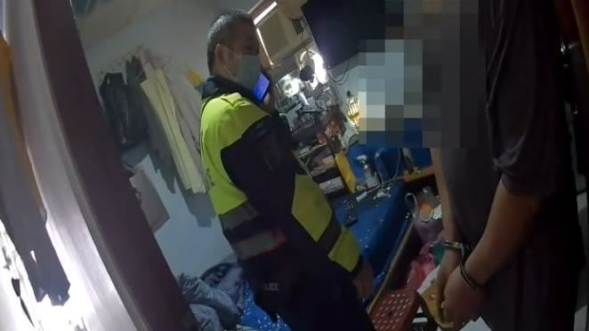 土城警清查出租套房　當場查獲2通緝犯