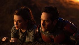 凱瑟琳紐頓（左）自曝與保羅路德（右）合作很困難。（圖／迪士尼提供）