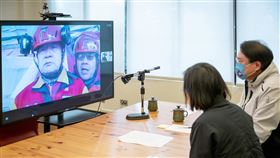 蔡英文視訊抵達土耳其災區的台灣隊。（圖／翻攝自蔡英文 Tsai Ing-wen臉書）