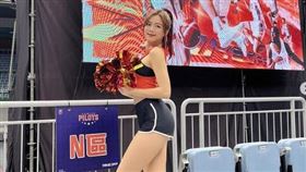 小宇加入啦啦隊前就相當熱愛籃球，因此決定投身於職籃啦啦隊。（圖／翻攝自IG）