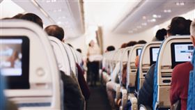 （圖／Pixabay）空姐,空服員,機艙,搭飛機