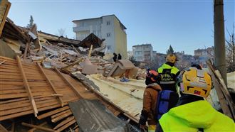 台灣搜救隊再進重災區！搜索區僅1人生還