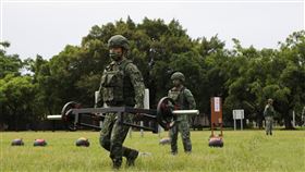 翻攝臉書陸軍步兵訓練指揮部,高雄,鳳山,陸軍步兵訓練指揮部,冷水,寒流