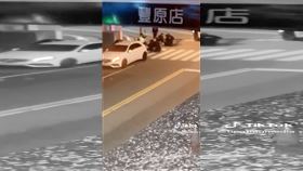  豐原火車站，男子酗酒鬧事叫囂，警方對空鳴槍，示警，逮捕(圖／翻攝自抖音)